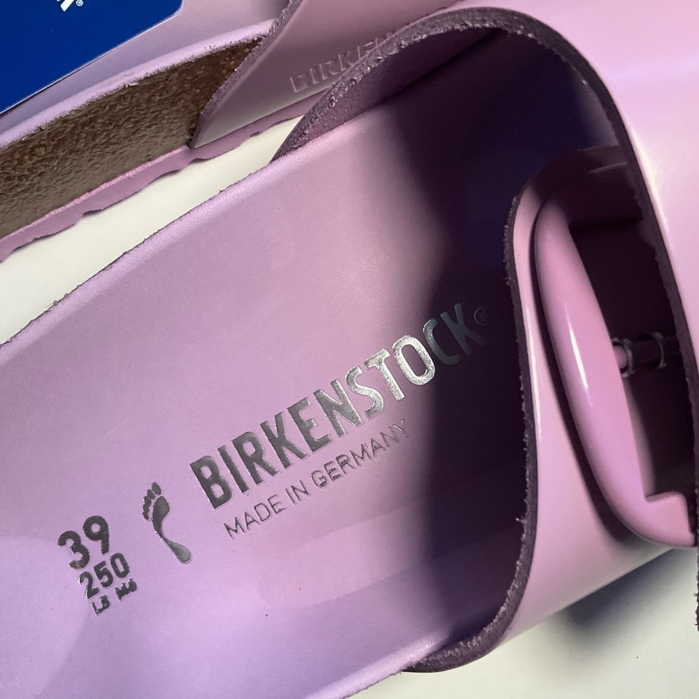 Birkenstock.NEW! Crocus Color High Shine Lavender Leather Fondant Gloss  Sandal. - Picture 6 of 6